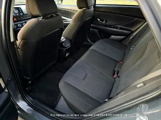 Hyundai Elantra photo 13