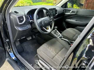 Hyundai Venue photo 13