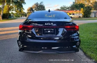 Kia Forte LXS photo 5