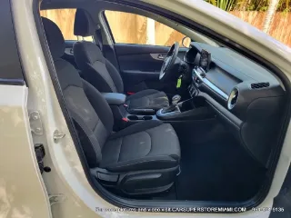 Kia Forte photo 17