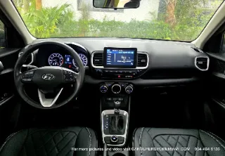 Hyundai Venue photo 16