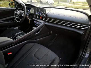 Hyundai Elantra photo 14