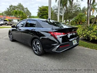 Hyundai Elantra SEL Convenience photo 4
