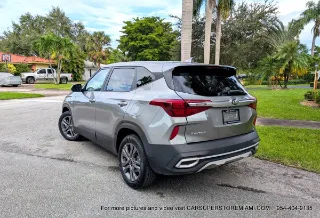 Kia Seltos photo 4
