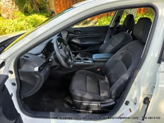 Nissan Altima photo 11