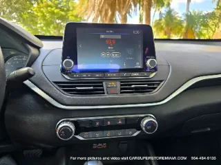 Nissan Altima photo 14