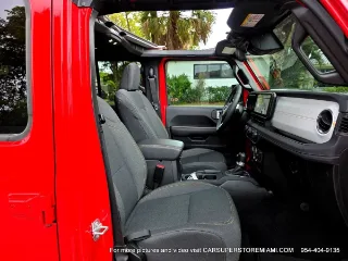 Jeep Wrangler 4xe photo 22