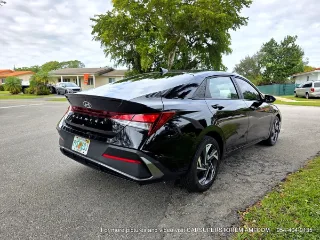 Hyundai Elantra SEL Convenience photo 5