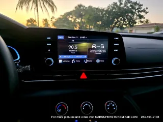 Hyundai Elantra photo 20