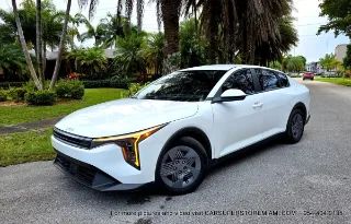 Kia K4 photo 2