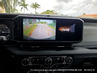 Jeep Wrangler 4xe photo 25