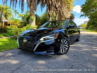 Nissan Altima photo 1