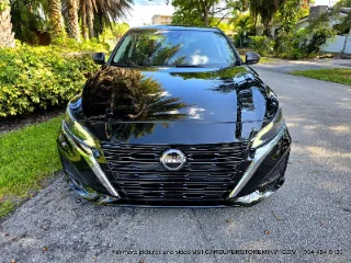 Nissan Altima photo 8