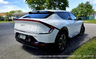 Kia EV6 photo 7