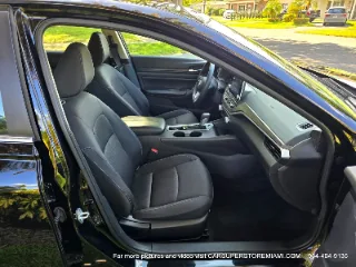 Nissan Altima photo 13